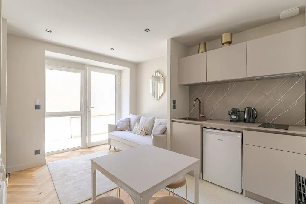 Studio With Sleeping Area For 4, Saint-Didier